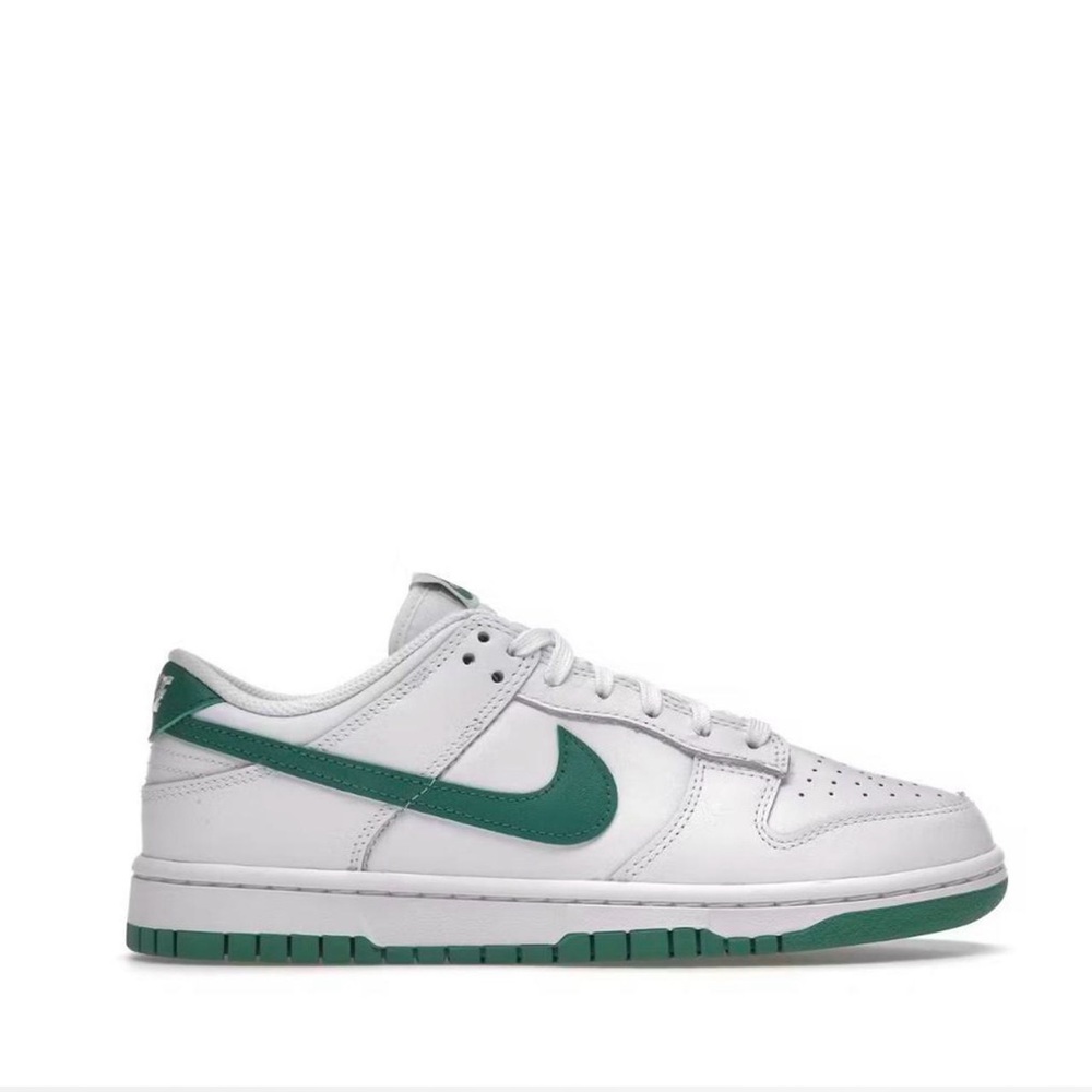 Nike - Dunk low in white green noise